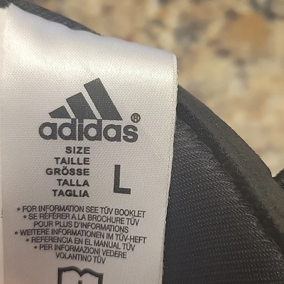 Adidas Predator Repliq Shinguards EUC - Picture 5 of 6